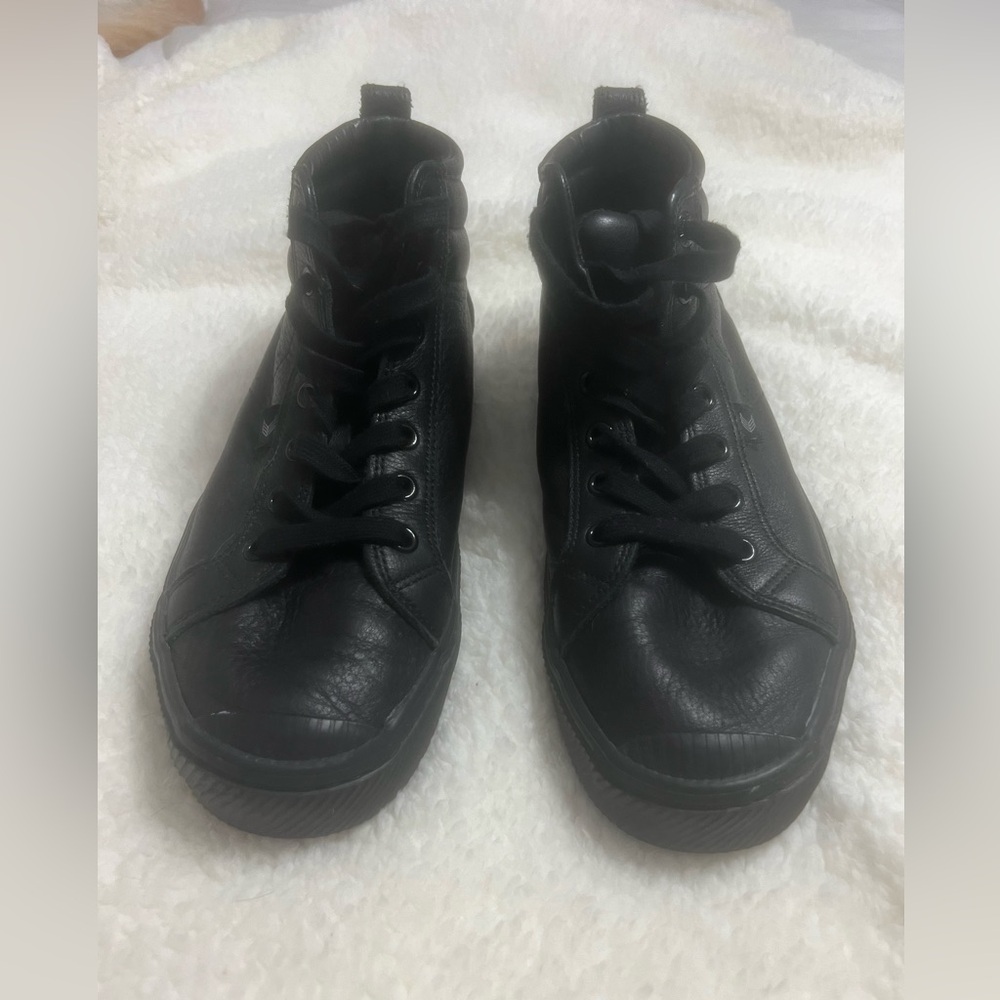 Cariuma OCA all black high top leather sneaker, unisex